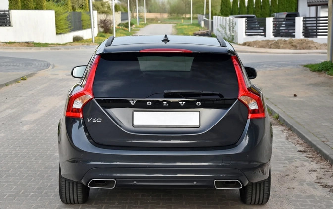 Volvo V60 cena 49999 przebieg: 215000, rok produkcji 2017 z Płock małe 529